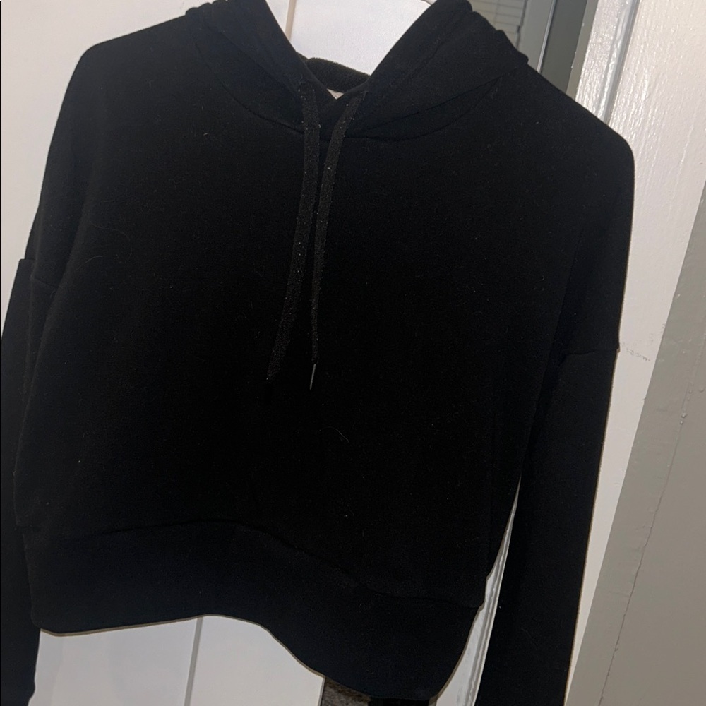 90 Degree By Reflex Cropped Hoodie Black- Small - Picture 3 of 5